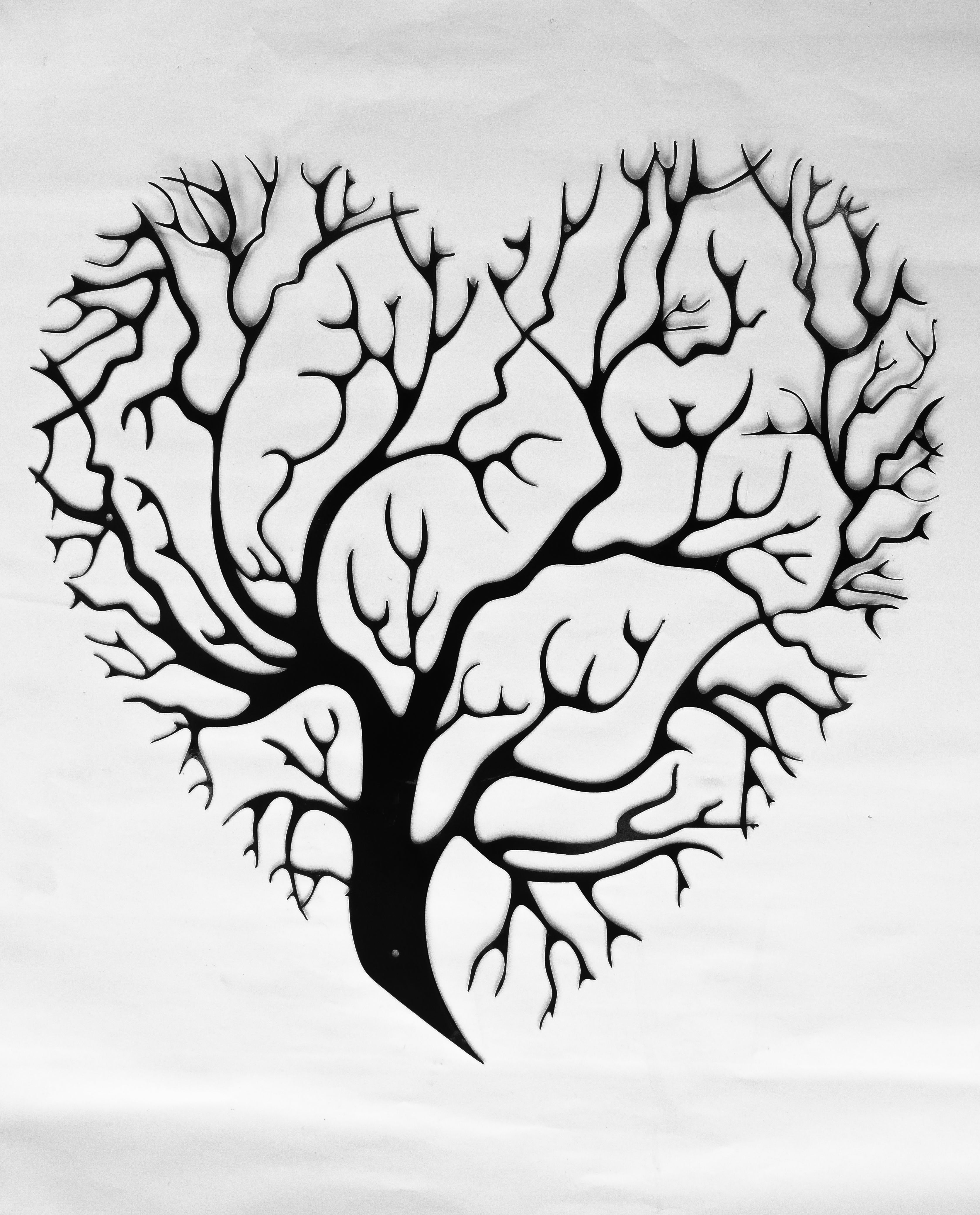 Heart Shape Tree Metal Wall Art – Nature & Love Inspired Decor by Decorah